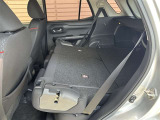 シ-トは独立可倒式、色々な荷物が積載できます。