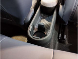 ミニ独特のゴーカートフィーリングと呼ばれる軽快なハンドリングはAT車、MT車のどちらでも楽しめます。
