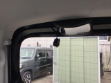 後方撮影用のカメラも付いています。