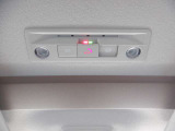 SOSコールボタンです。急病時や危険を感じたときに専門のオペレーターに繋がり警察や消防への連携をサポートします。
