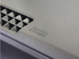 ◆助手席エアバッグ◆SRSエアバッグは、シートベルトだけでは防ぎきれない衝突時の衝撃から乗員を守るための安全装置。衝突時に瞬時に膨らみ、頭部や胸部がダッシュボードに直接衝突するのを防ぎます。