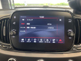 スマートフォン連携がスムーズで、ナビ・音楽・通話操作も快適。画面の反応も良好で、視認性の高いモニターを備えています。