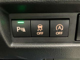 【運転席インパネスイッチ】安全装置関係のスイッチも操作しやすい位置に配置されています。