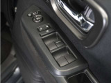 ◆パワーウィンドウスイッチ◆運転席から全席の窓の開閉操作を行うことが出来いつでも換気ができます!