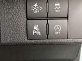 【コーナーセンサー】駐車、発進時の低速走行時に障害物への接近を検知し、ブザーとディスプレイ表示でお知らせします!障害物までの距離に応じて警告音を変えてお知らせします!