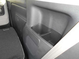 運転中にも飲み物を置けるドリンクホルダーです。