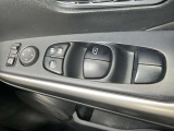 パワーウインドウスイッチです。運転席はオート機能付きです。