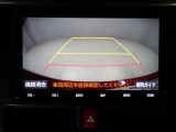 バックモニター装着車は後退時の強い味方です♪車庫入れや縦列駐車の際、後退操作の参考になるガイドラインをナビ画面に表示します。