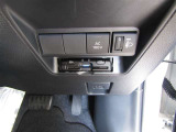 ETC車載器付きです。高速道路の料金所もスムーズに通過できます。※セットアップ費用は別途必要です。