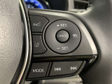 レーダークルーズコントロール(車速追従機能)付きです。車速に応じて追従支援してくれるので、ロングドライブも快適です。詳細は販売店スタッフまでおたずねください。