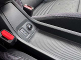 こちらのお車はMINI NEXT鶴ヶ島に展示中です。☆お問合せをお待ちしてます!