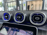 総在庫で600台ほどの取り扱いがございます。弊社デモカー使用の車両やメーカー使用の車両などもご紹介ができます。