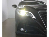 LEDヘッドライトです。デザイン性がよくとても明るいので、夜間の走行や悪天候でも安心です。しかも長寿命!