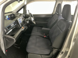 豊富に在庫を取り揃えています!軽自動車からミニバン、セダン、SUV、話題のハイブリッド車など続々入荷しております!