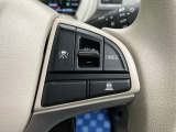【アダプティプクルーズコントロール】先行車との車間距離を保ちながら、自動的に加速・減速、さらに停止まで自動追従します。安心・快適な装備です。高速道路などではとっても便利!