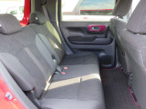 当店展示場では常時50台以上の在庫を展示しており、全車に走行距離及び修復歴を明示しております。長年の実績と経験からお客様に安心と満足をご提供致します。