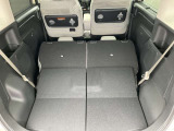 乗る人の人数や、積む荷物の大きさに合わせて対応できるシートアレンジ!