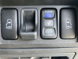 【両側電動スライドドア】 両手が塞がっている時にはとても便利ですね!