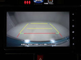 バックモニター装着車は後退時の強い味方です♪車庫入れや縦列駐車の際、後退操作の参考になるガイドラインをナビ画面に表示します。