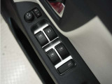 ◆パワーウィンドウスイッチ◆運転席から全席の窓の開閉操作を行うことが出来いつでも換気ができます!