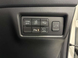 リアゲートは運転席からでも開けることができます。