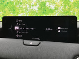 先進のナビゲーションシステムを搭載。目的地設定がスムーズに行え、快適なドライブをサポートします。