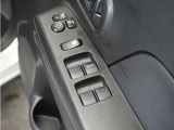 ◆パワーウィンドウスイッチ◆運転席から全席の窓の開閉操作を行うことが出来いつでも換気ができます!