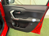 お車の情報が載ったカルテをお渡ししております。