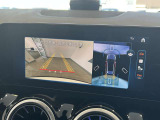 【360&deg;カメラシステム】フロント・サイド・リアに装備されたカメラにより、車両周囲を上から見たような高画質で歪みの少ない映像により見渡せるカメラが装備されております。