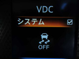 『VDC』(横滑り軽減装置)が装着されていますので、滑りやすい道や障害物を回避した際に、車両を安定させます♪♪