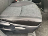 運転席座面です。状態をご確認ください。