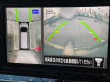 【アラウンドビューモニター】車両周辺をモニターで確認できて、駐車が苦手な人でもスムーズに駐車できます