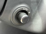 【電動コラム】シートメモリーと合わせて使用すると複数人運転する場合は、お好きなポジションを記憶する事ができます。細かな調節も可能なため、ストレスなく運転が出来ます。