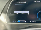 バッテリー容量は12/12セグメントになります。表示がわかりやすく見やすいメーター廻りです。