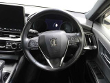 各操作スイッチなどもハンドルから手を放すことなく操作可能で安全運転に支援いたします!