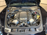 4.8LV型8気筒自然吸気エンジン