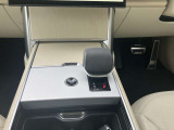 フロント用ドリンクホルダーを装備しております。