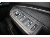電動格納式リモコンドアミラー★ドアロックの開閉に合わせてミラーも開閉いたします!