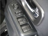 ◆パワーウィンドウスイッチ◆運転席から全席の窓の開閉操作を行うことが出来いつでも換気ができます!