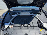 大変貴重なV8 4.0Lツインターボエンジン + Hybrid