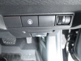 中古車のことはお任せください。専任の担当者がご説明いたします。