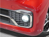 ◆フォグライト◆ 霧などの悪天候時、自車の位置を示すとともに前方や路肩が見えずらい時、近い位置をワイドに照らしてくれます