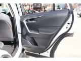 R2年式・RAV4・X・5.8万キロ・LEDヘッドライト・F・S・Rエアロパーツ・9インチナビ・Bluetooth・CD/DVD再生・バックモニター・ドライブレコーダー・インテリキー