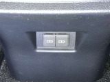 スマートフォンやお手持ちの機器のバッテリー残量が少なくなっても、運転中に充電ができるので安心ですね!