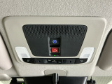 ホンダコネクトは事故や急病、あおり運転などのトラブル時に、ボタンひとつでオペレーターと通話でき、警察や消防への連携を迅速に行います。