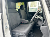広い視界でどなたさまでも運転がしやすいNBOXです!