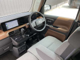 広々とした視界を体感できます。運転が楽しくなりますね。