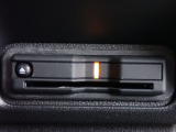 ■【ETC車載器】が装備されています。セットアップをしてお渡しとなり、ETCカードを差し込むだけで高速道路の利用が可能です。