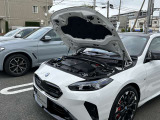 国道1号線に沿い横浜市営地下鉄「三ッ沢上町駅」から徒歩約10分。 BMW Premium Selection 横浜三ッ沢店 / 〒240-0062神奈川県横浜市保土ヶ谷区岡沢町322-3/TEL:045-612-8488