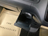 収納タイプのドリンクホルダーは不要な時しまっておけます。